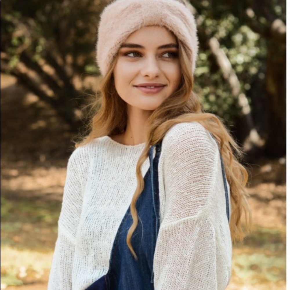 Mohair Bow Headband - Picture 7 of 8